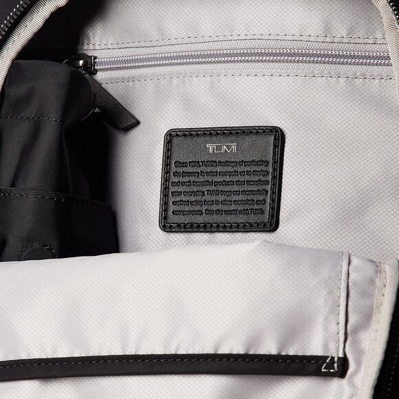 Tumi Voyageur Gale Active Hiking Spacious Unisex Backpack NEW - Picture 4 of 16